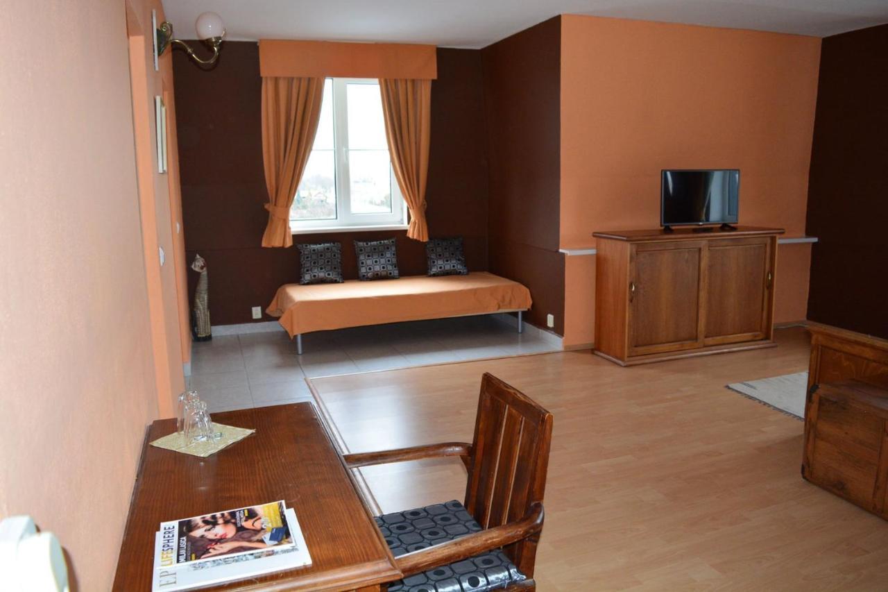 Kastiel Agatka Hotel Chorvatsky Grob Luaran gambar