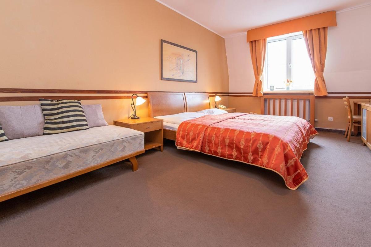 Kastiel Agatka Hotel Chorvatsky Grob Luaran gambar
