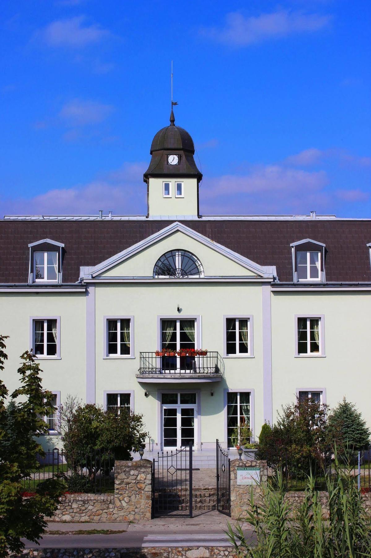 Kastiel Agatka Hotel Chorvatsky Grob Luaran gambar